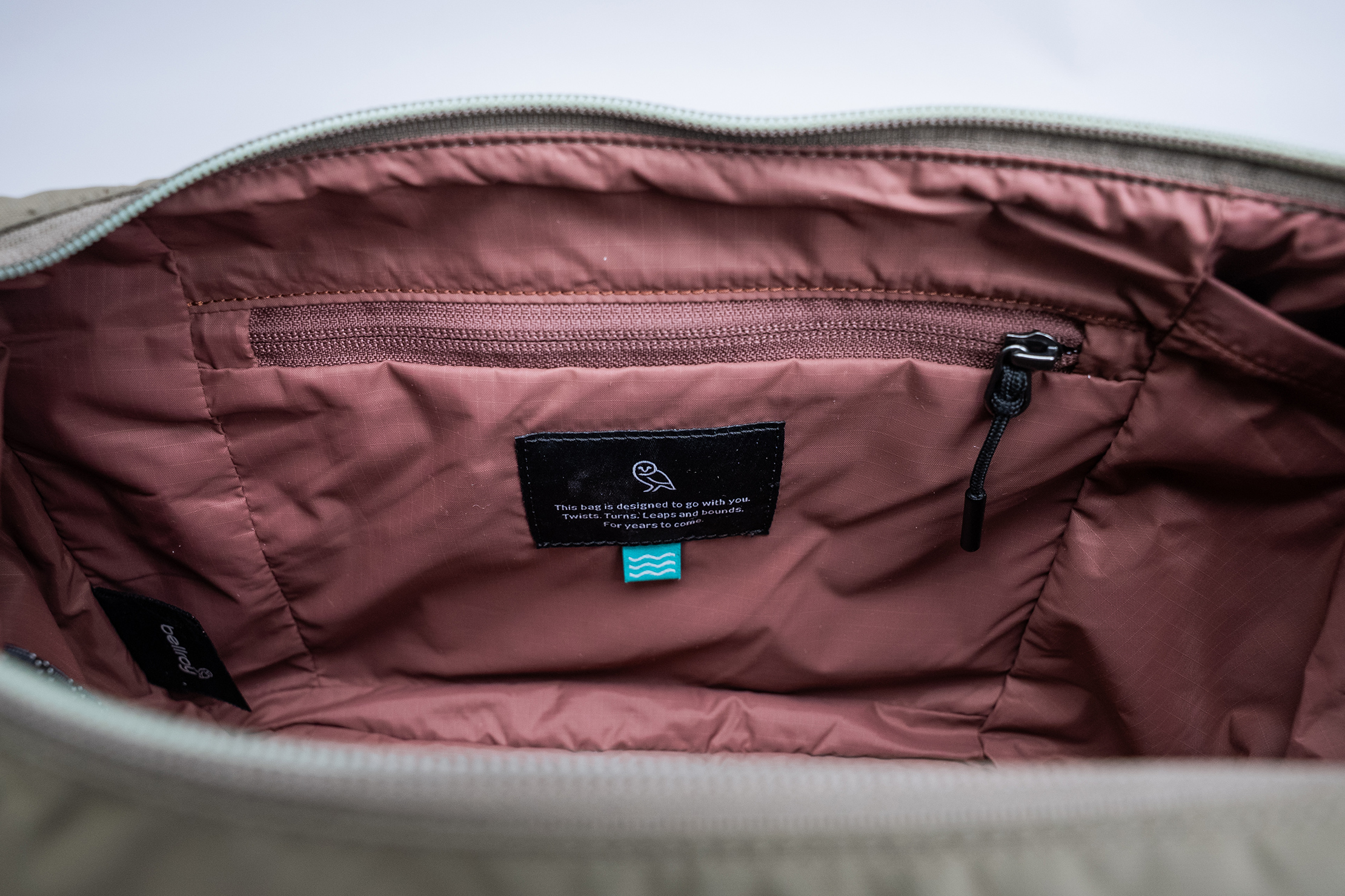 Bellroy Laneway Crescent Bag 7L Inside Pocket