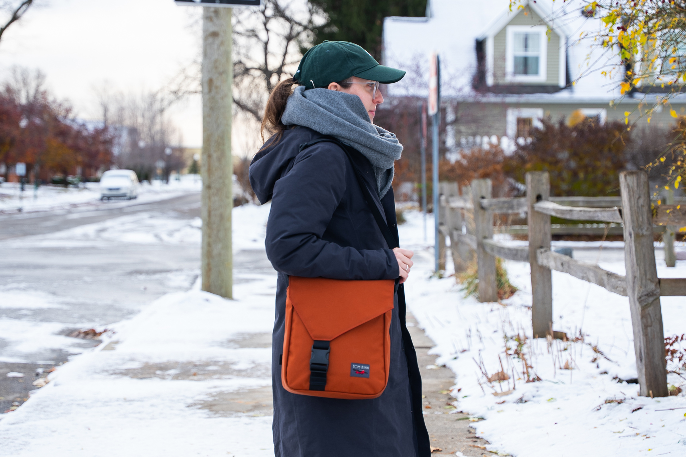 TOM BIHN Medium Cafe Bag Side