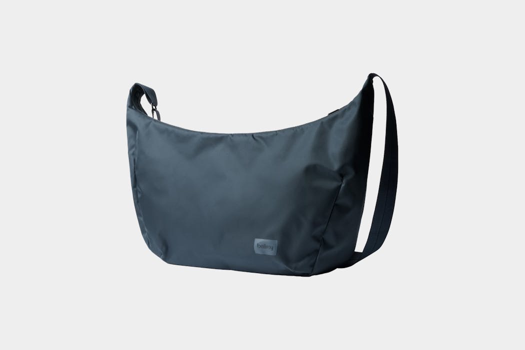 Bellroy Laneway Crescent Bag 12L