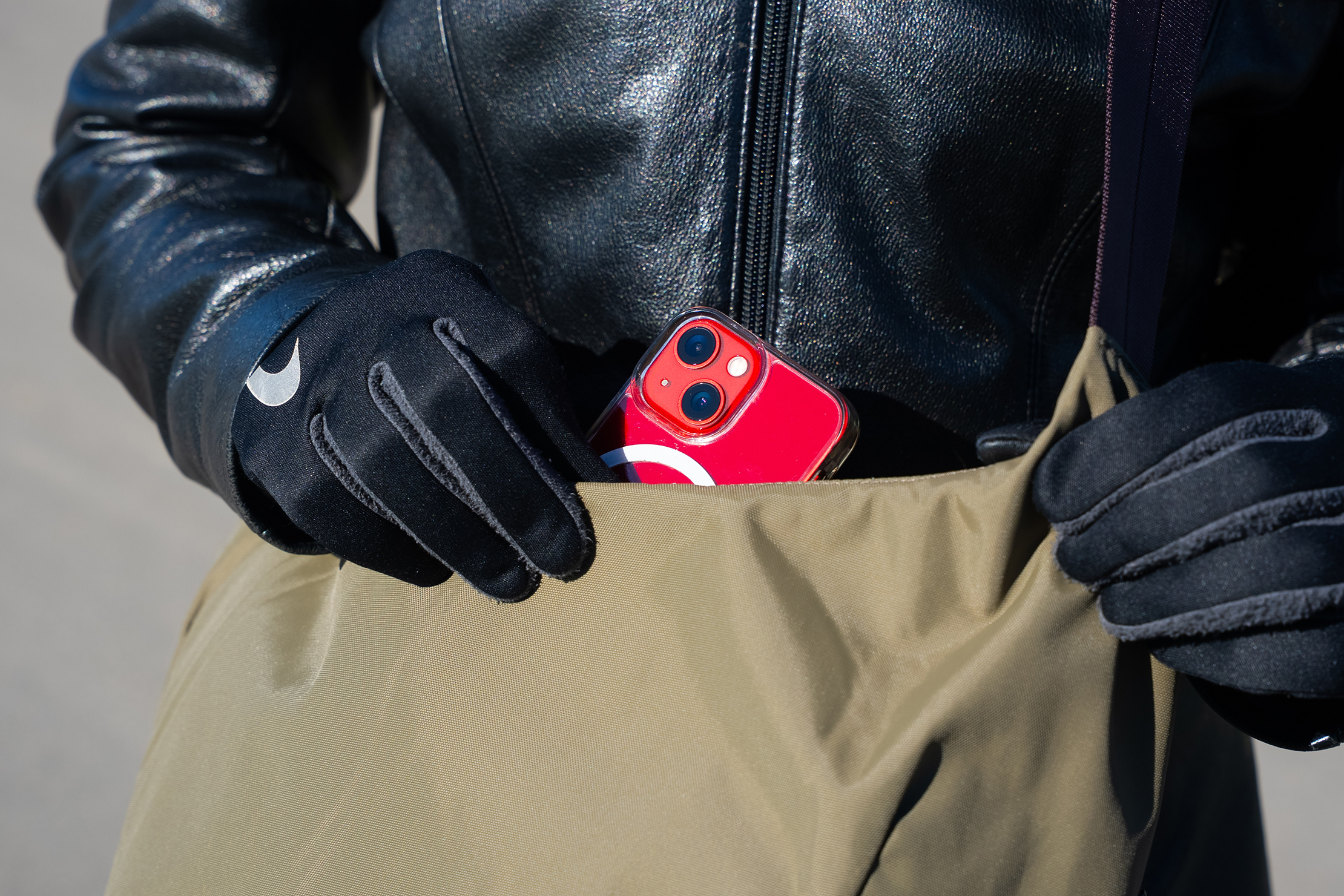 Bellroy Laneway Crescent Bag 7L In Use