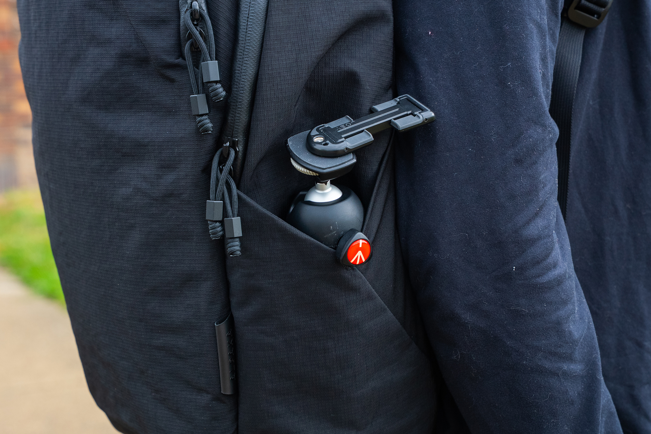 Manfrotto PIXI EVO 2-Section Mini Tripod Side Pocket