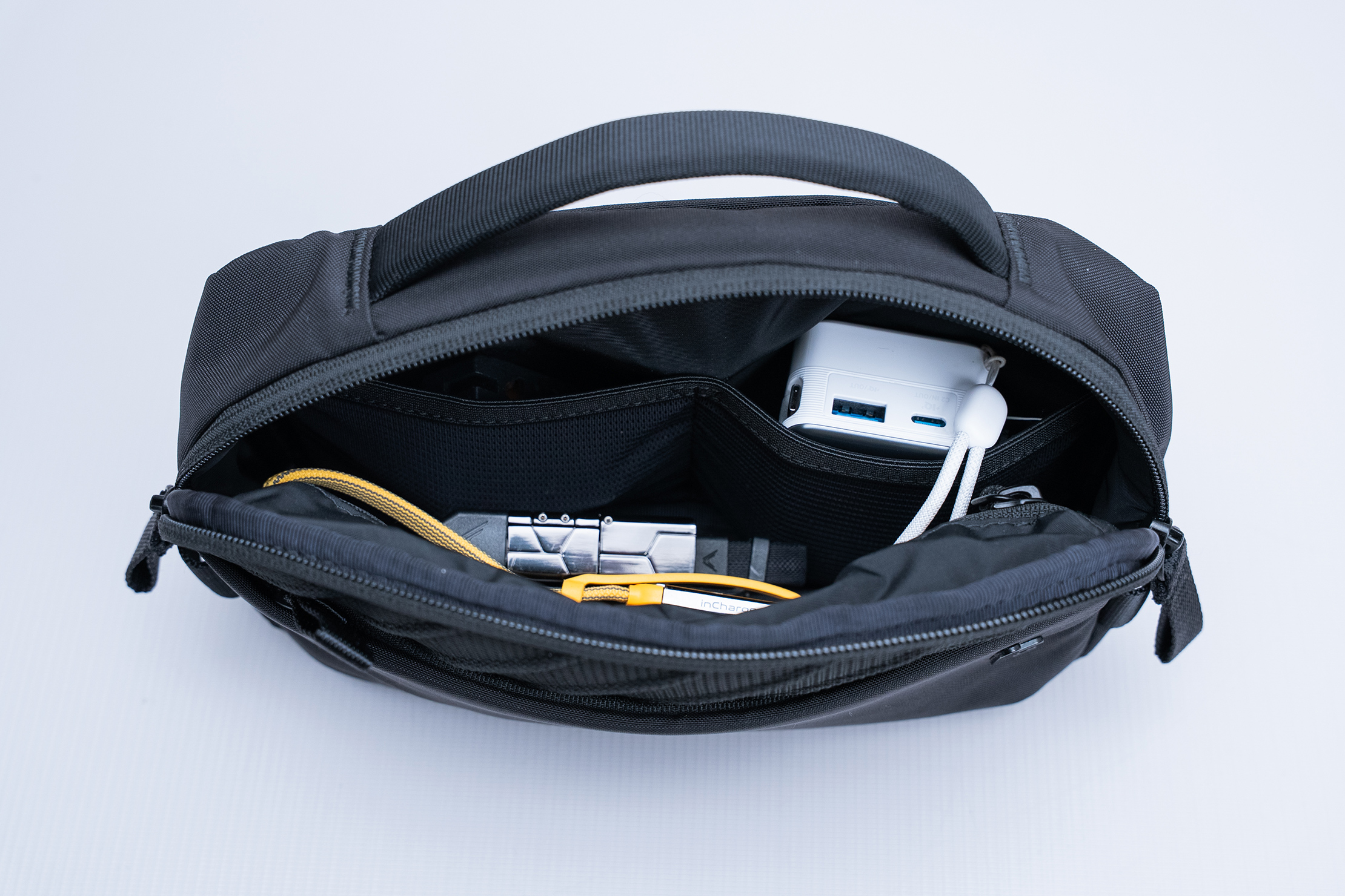 Anker Nano Power Bank (10K, 45W, Built-In Retractable USB-C Cable) Tech Pouch