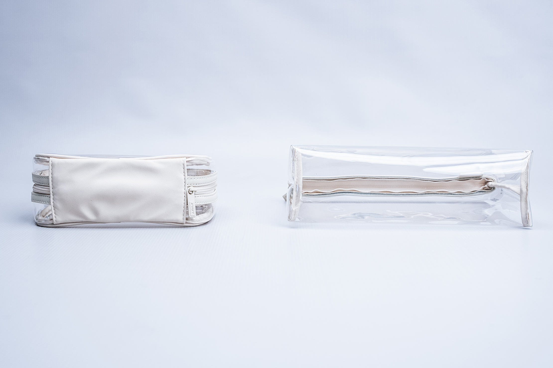 Away Clear Pouch Set Base