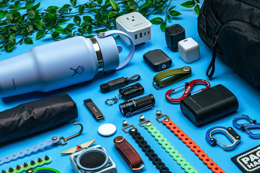 Video: 7 Everyday Carry Essentials for Your Next Trip