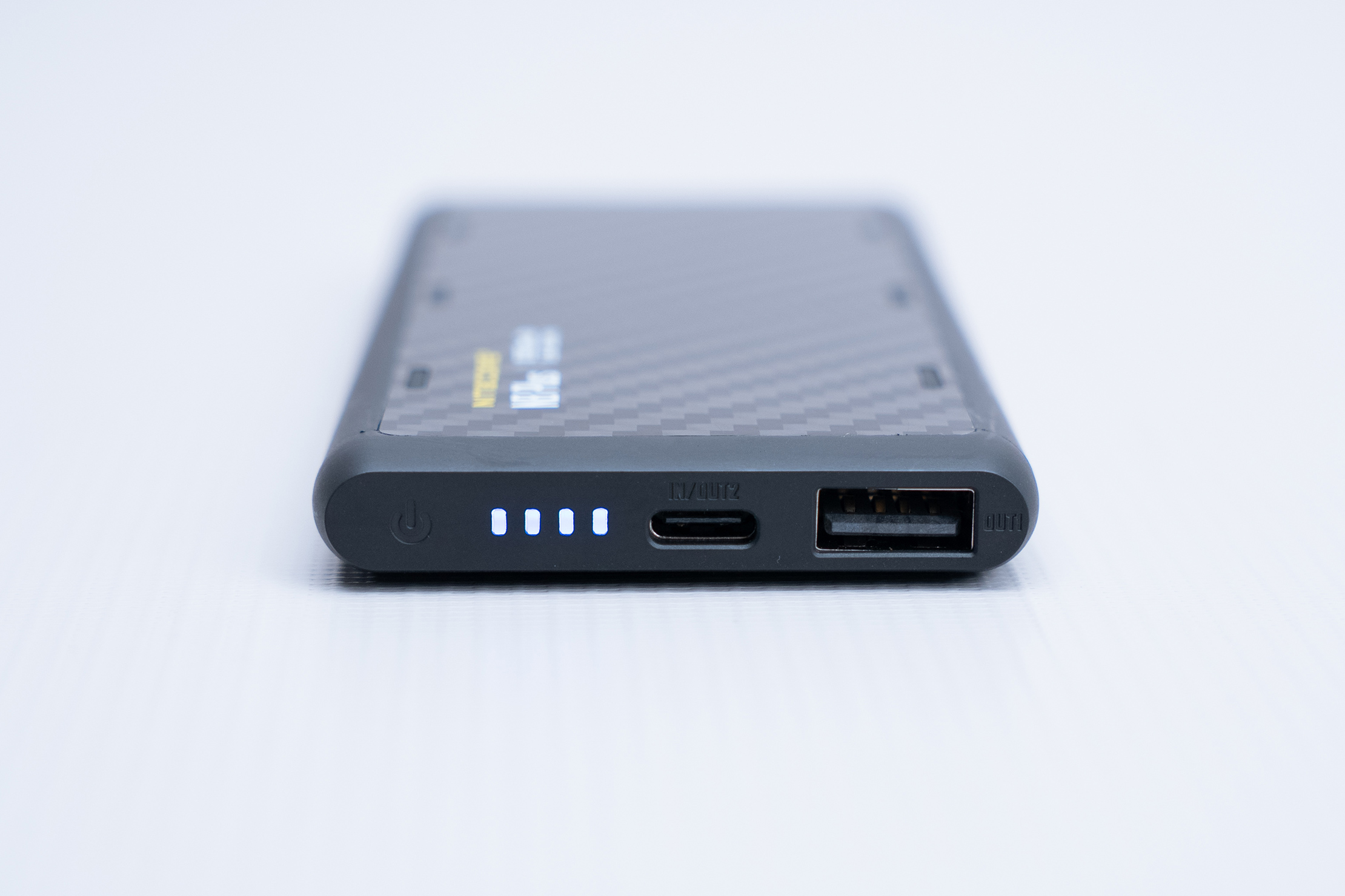 NITECORE NB Plus 10,000mAh Lightweight Power Bank Light Indicator