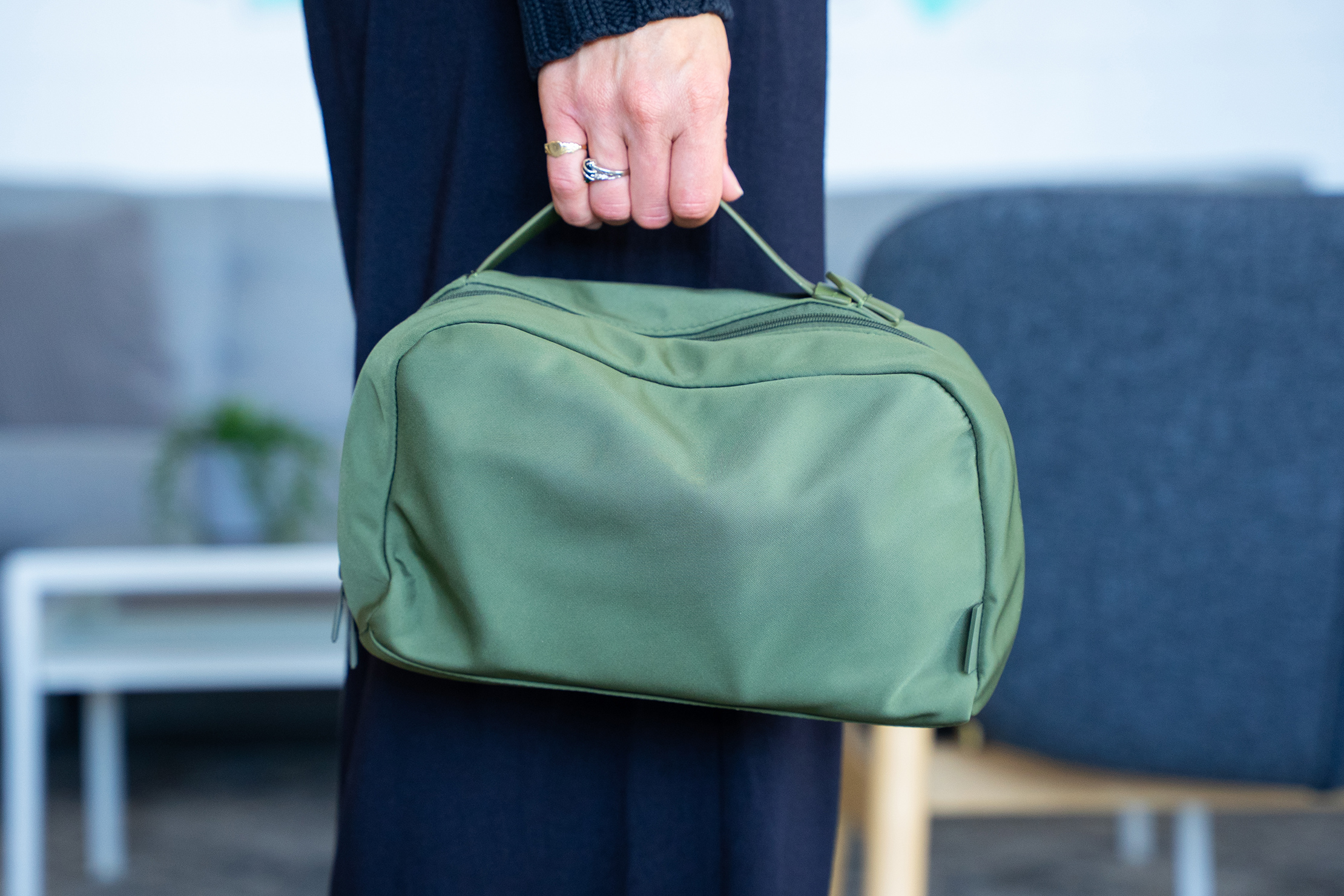 Away Large Toiletry Bag Handle