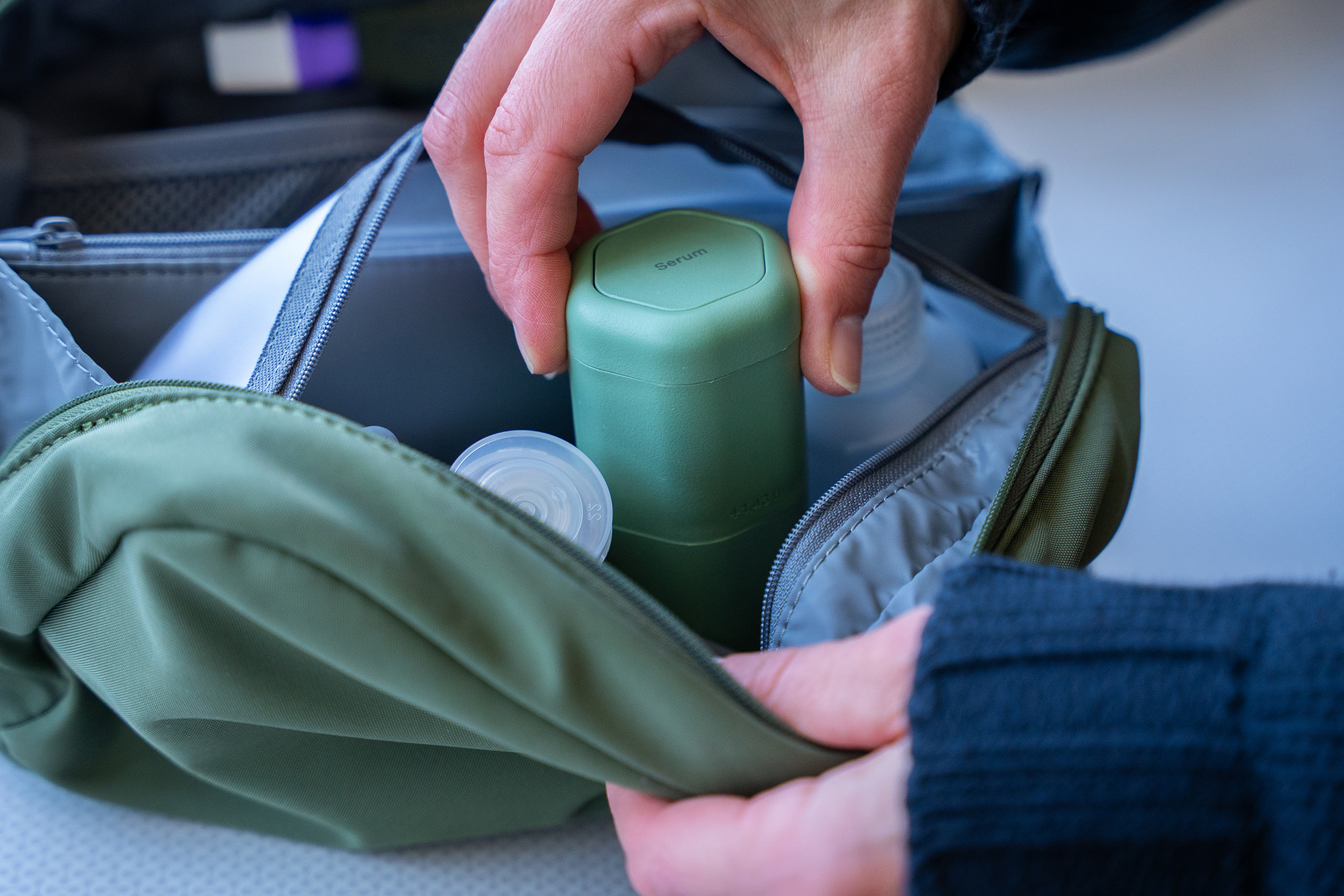 Away Large Toiletry Bag Container