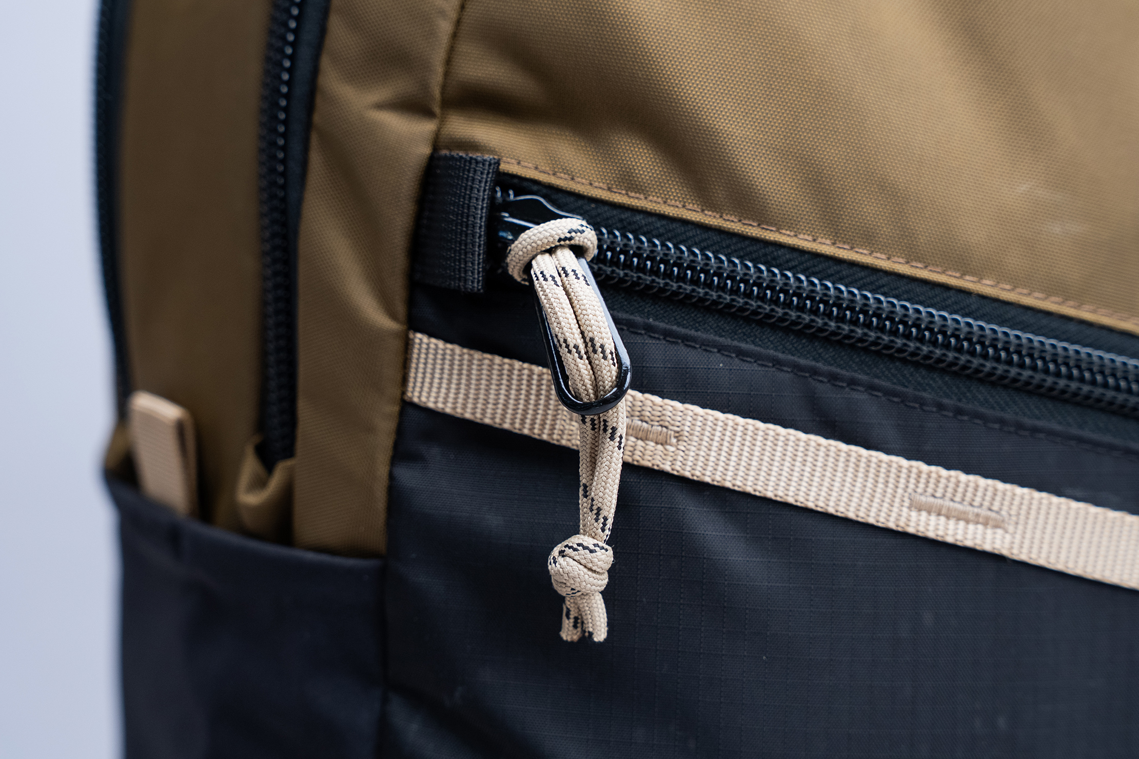 Topo Designs Commuter Backpack Zipperpull