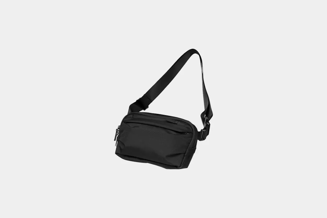 Chrome Industries Tensile Sling Bag - Simple Bike Store Chrome Industries Tensile Sling Bag - Simple Bike Store