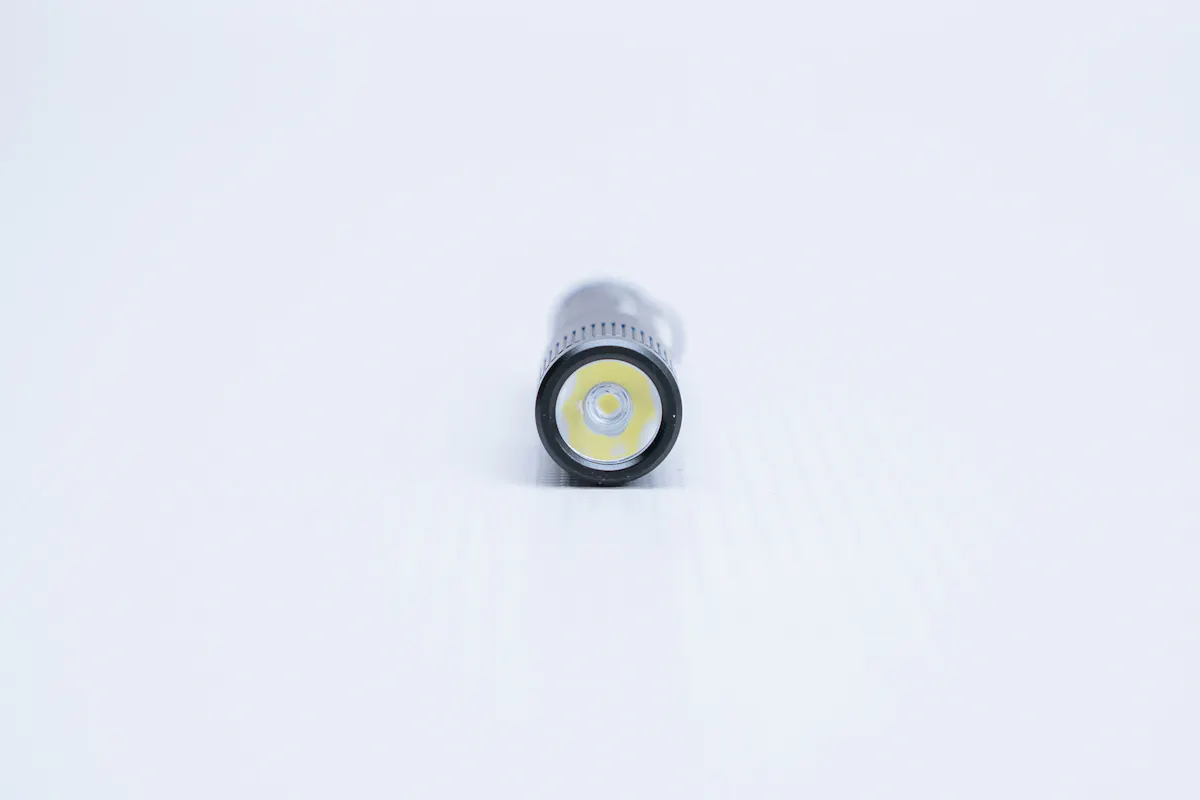 OLIGHT i3E EOS Keychain Flashlight LED