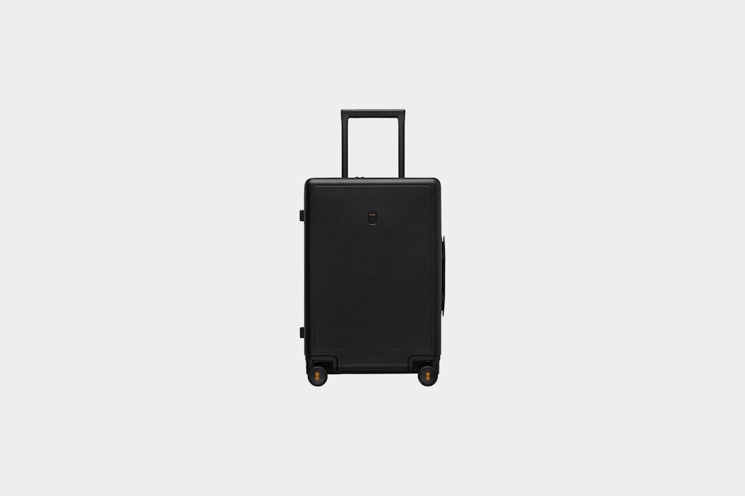 LEVEL8 Luminous Textured Carry-On