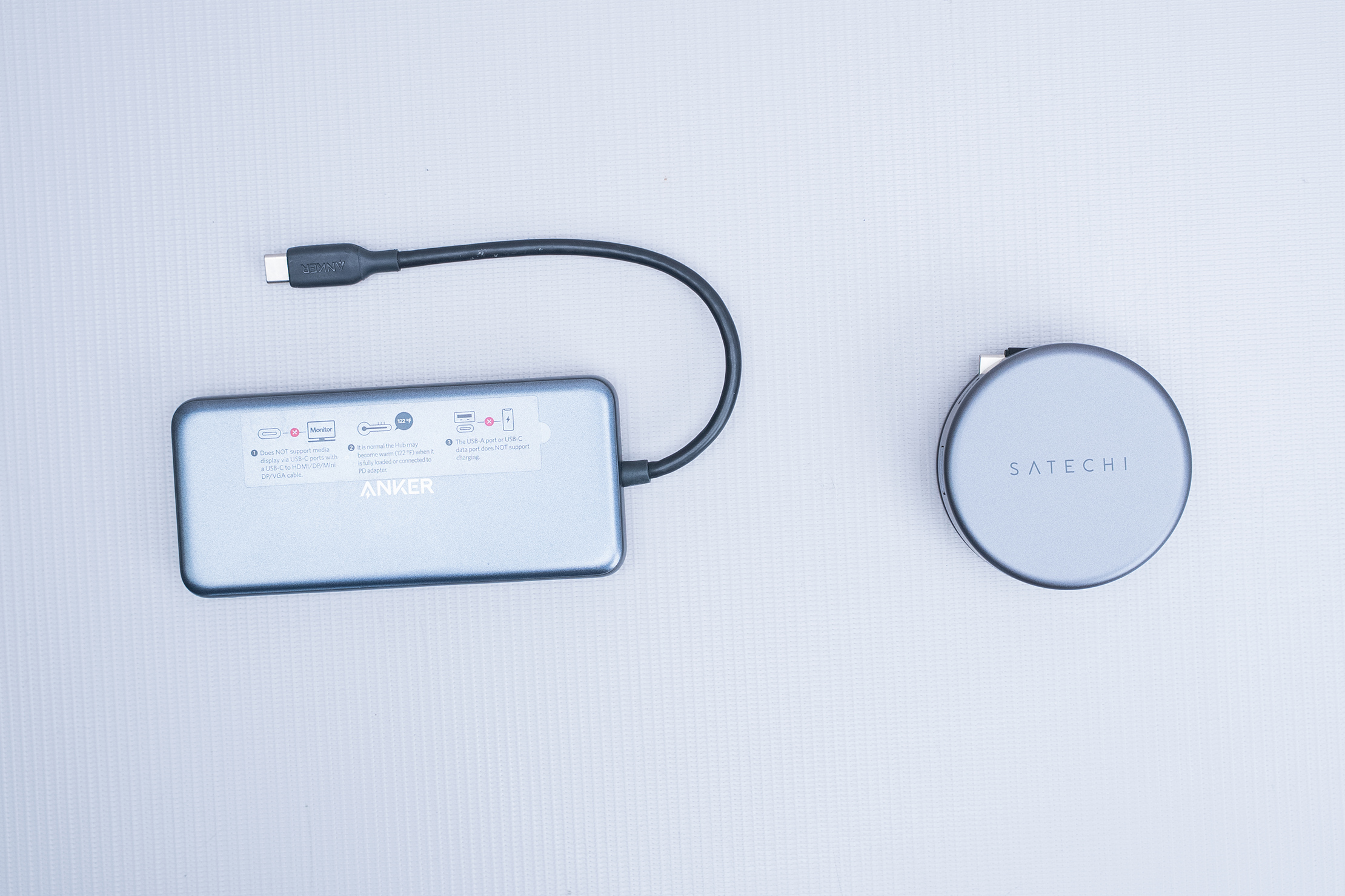 Satechi OntheGo 7-in-1 Multiport Adapter Comparison 2