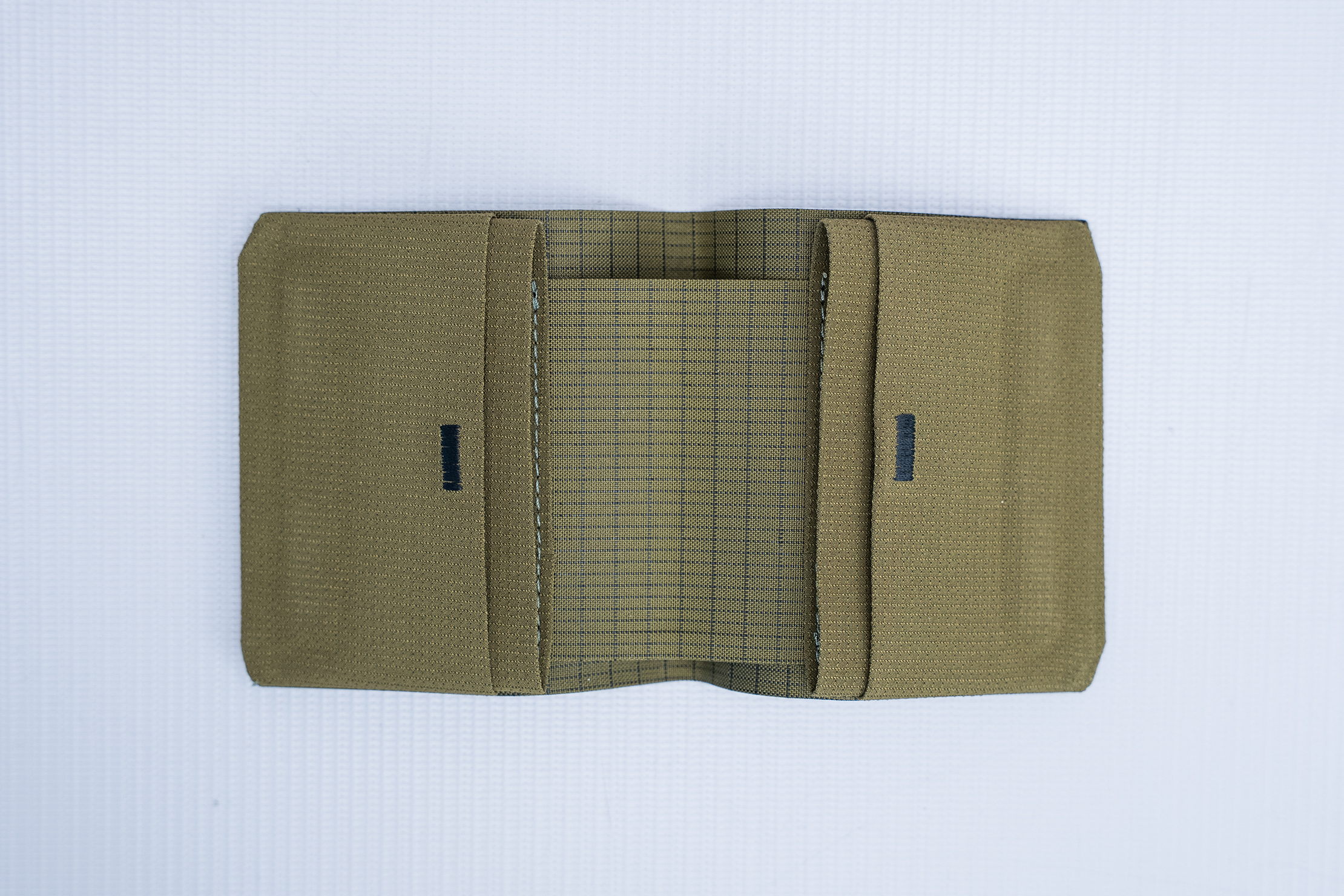 Peak Design Everyday Billfold Wallet Empty