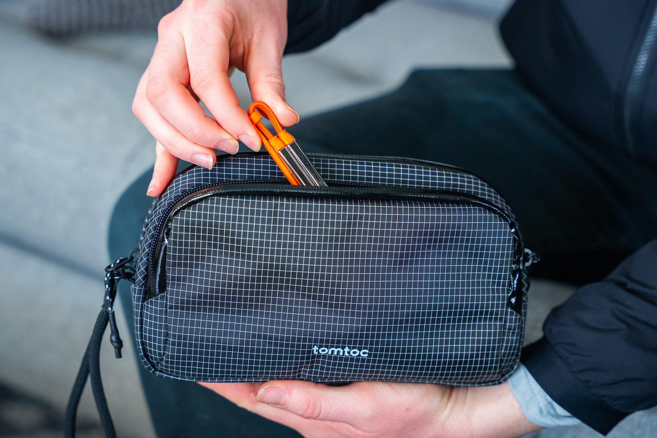 tomtoc Light-T12 Electronic Accessory Pouch M In Use