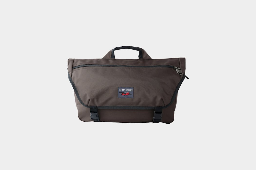 TOM BIHN Marathon Messenger Bag