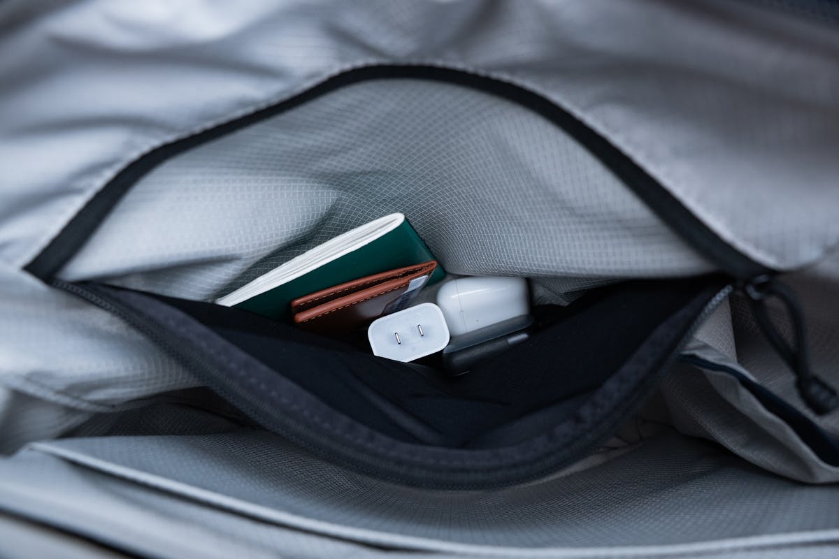 ALPAKA Flow Totepack Mesh Pocket