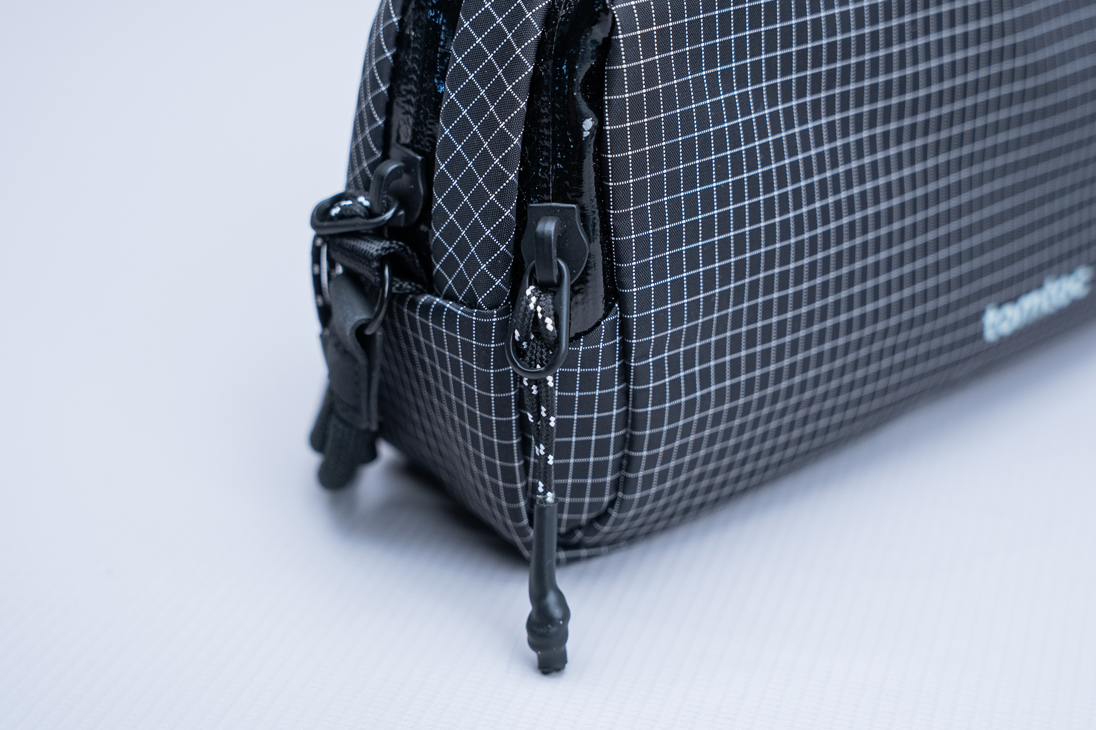 tomtoc Light-T12 Electronic Accessory Pouch M Zipper