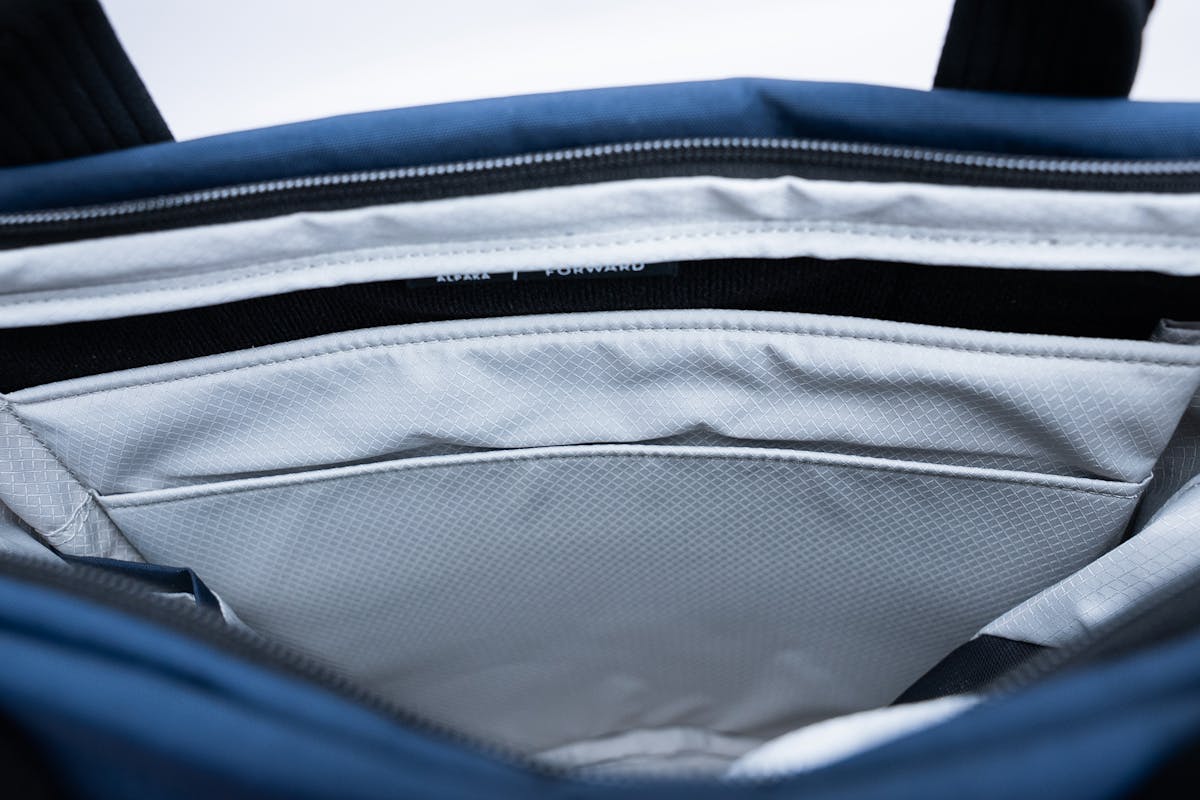 ALPAKA Flow Totepack Laptop Sleeve