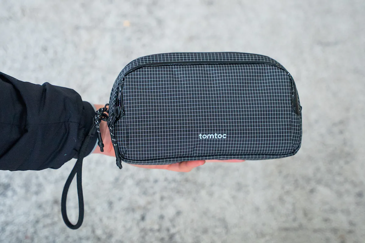 tomtoc Light-T12 Electronic Accessory Pouch M Review | Pack Hacker