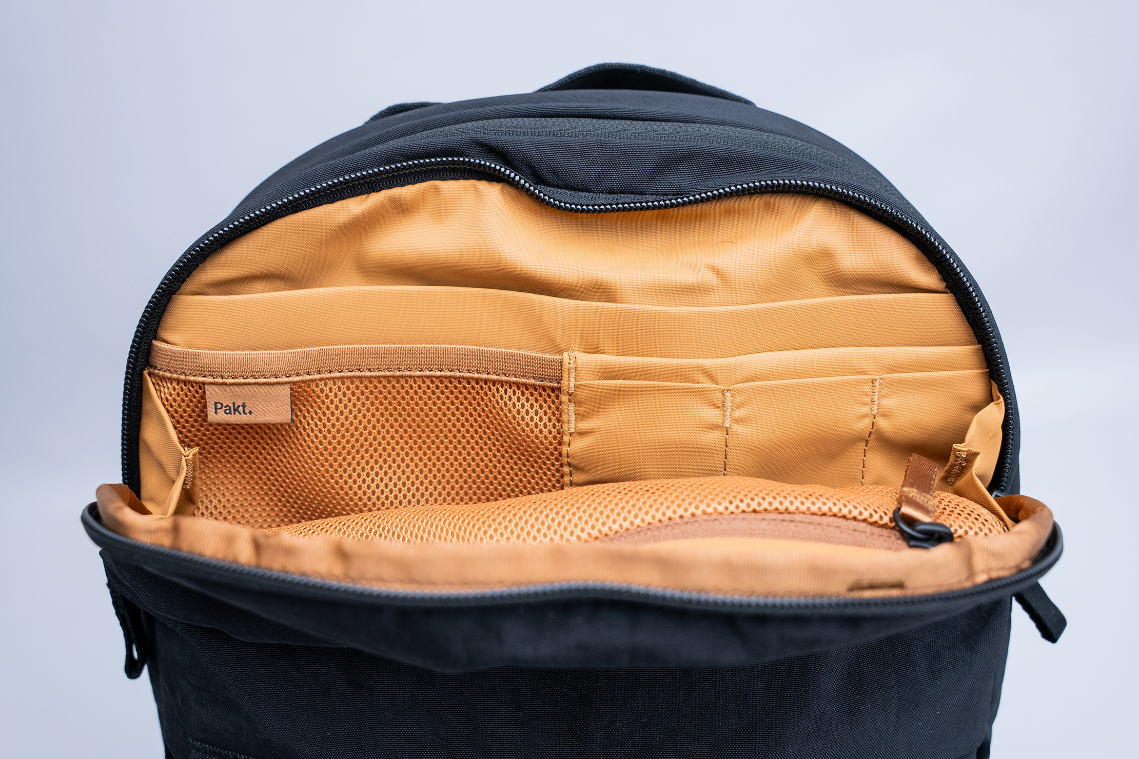 Pakt Mode Convertible Bag 14L Admin