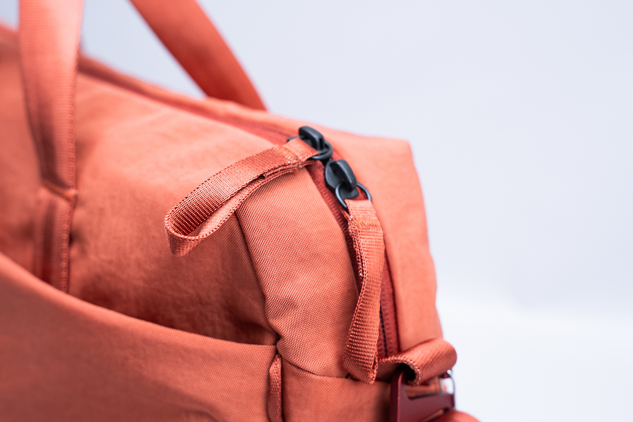 Pakt MODE Shoulder Bag 12L Zipper