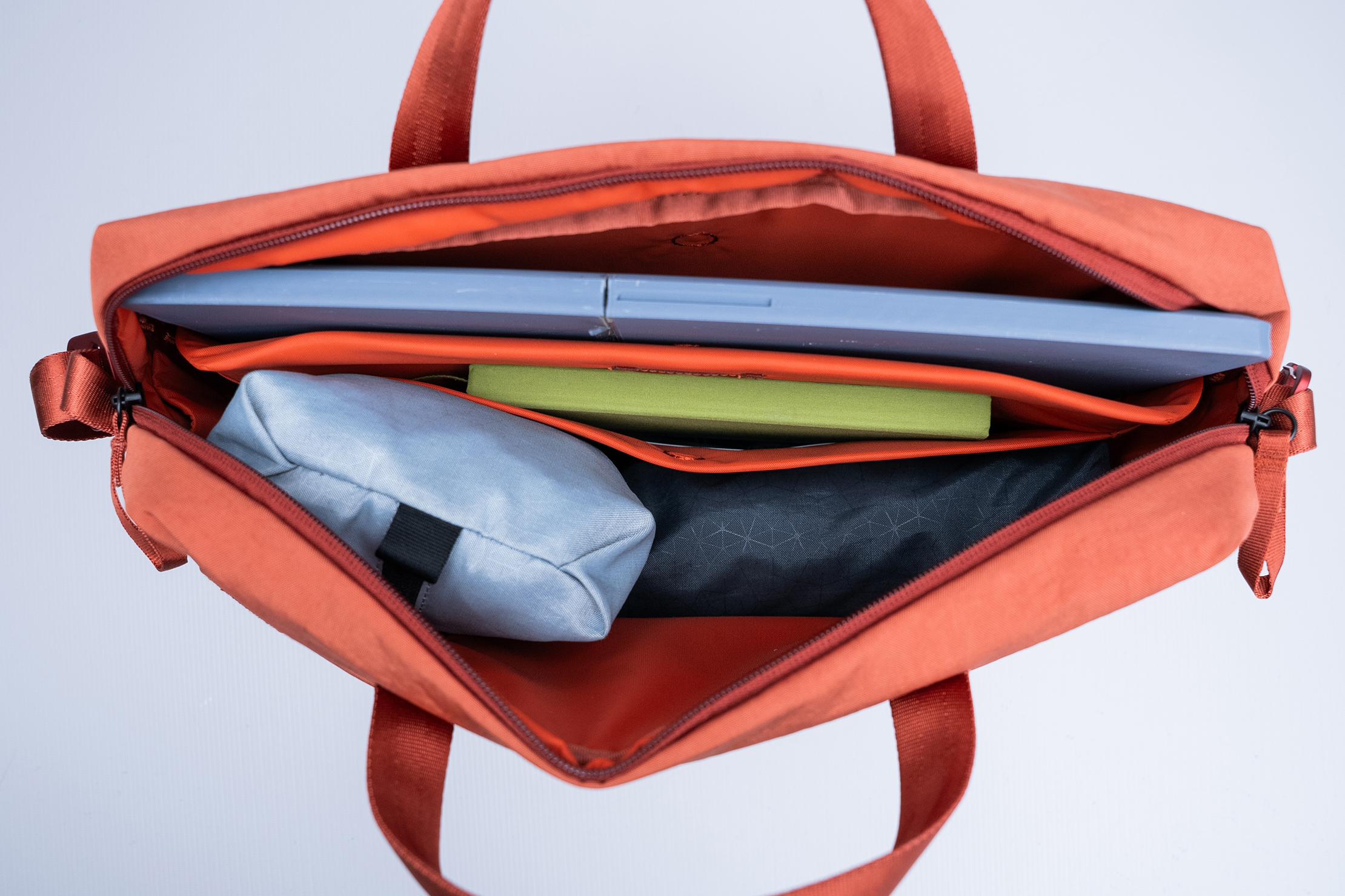 Pakt MODE Shoulder Bag 12L Stuffed