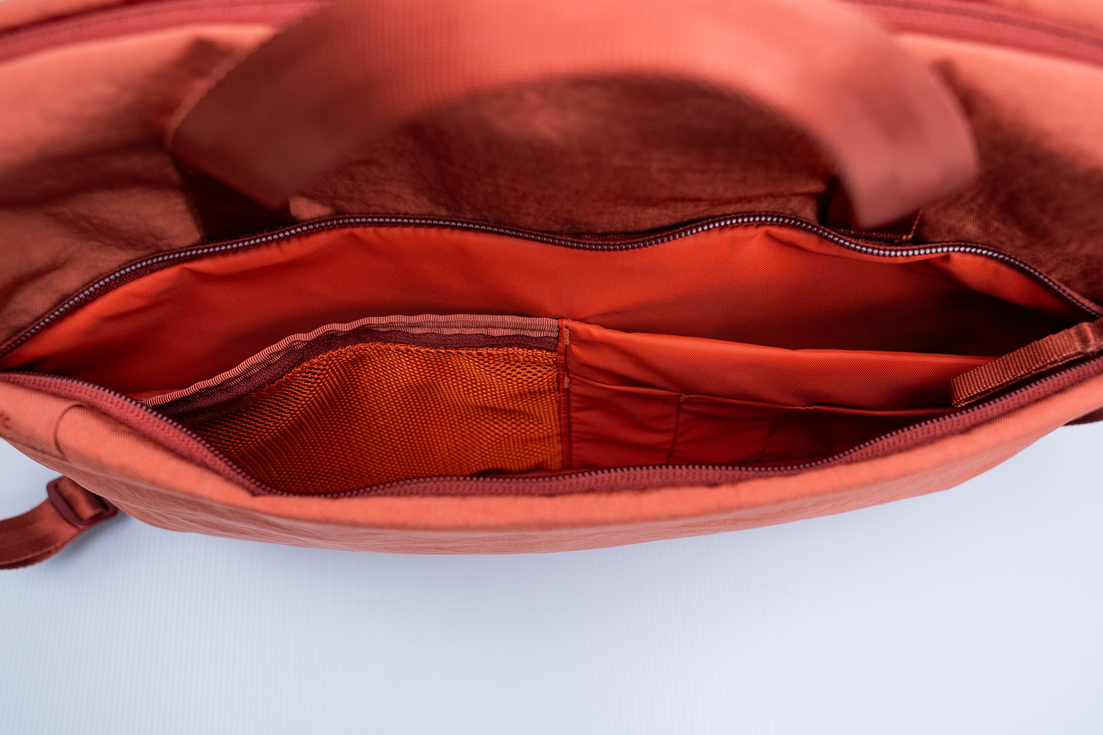 Pakt MODE Shoulder Bag 12L Pocket