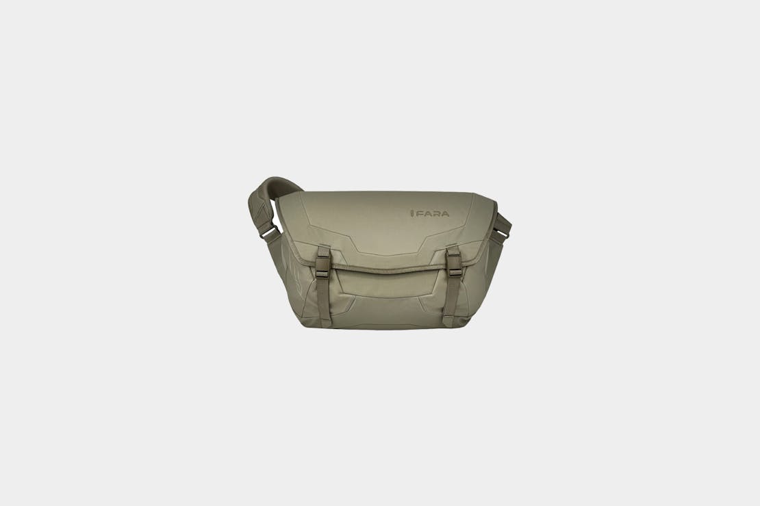 FARA RĀVEN 12L Messenger Bag