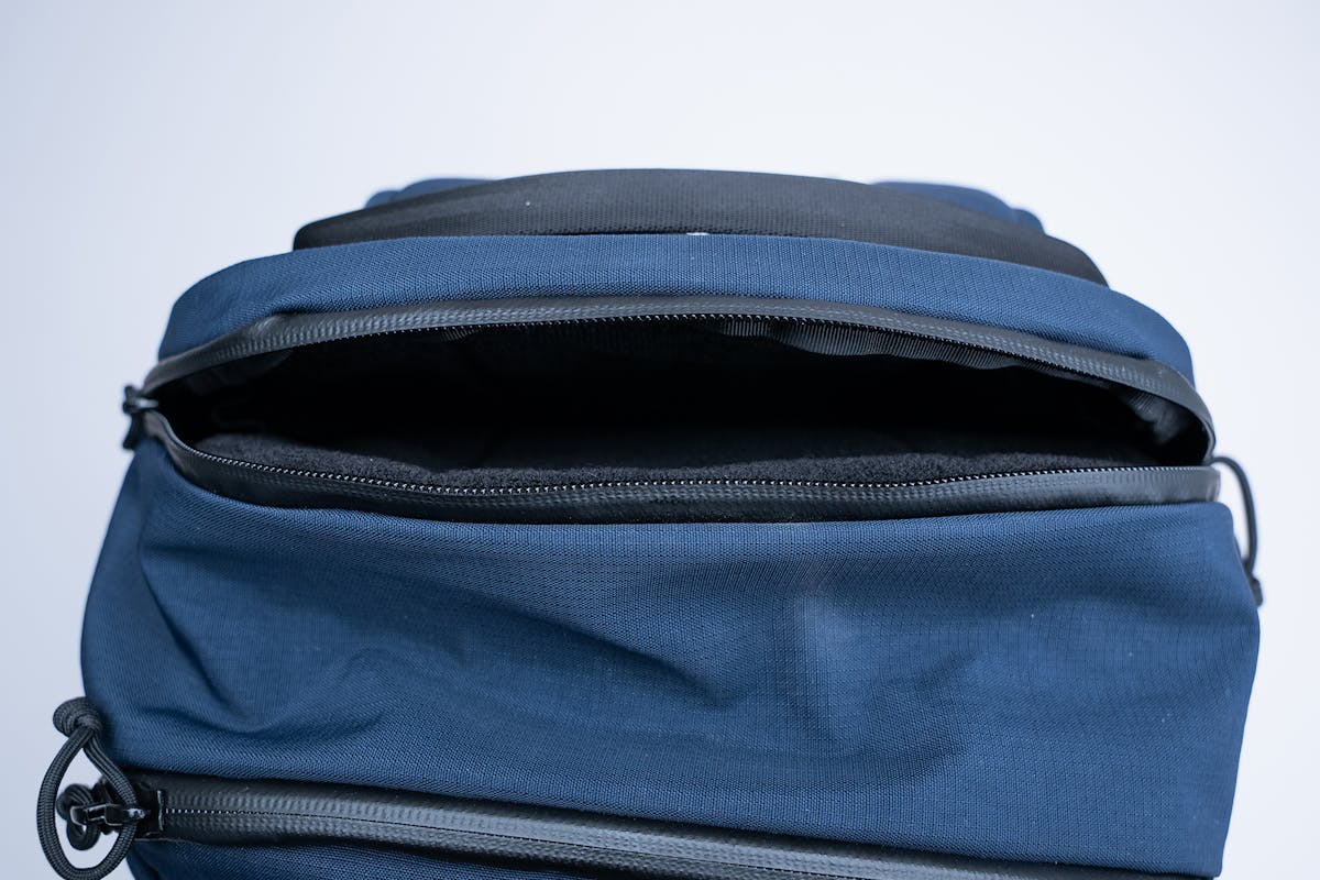 ALPAKA Traverse Backpack (30L) Open