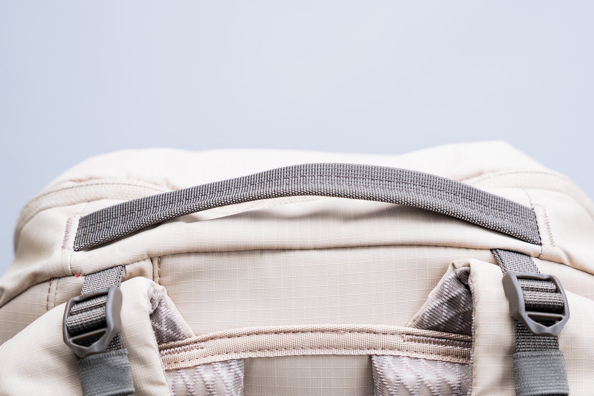 Moment Sequence 23L Camera Backpack Handle Material