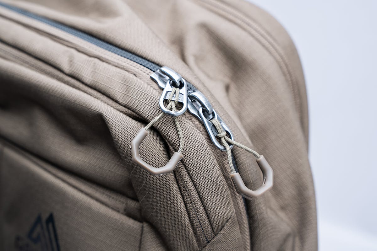 Gregory Border Carry-On 40 (V2) Zipper