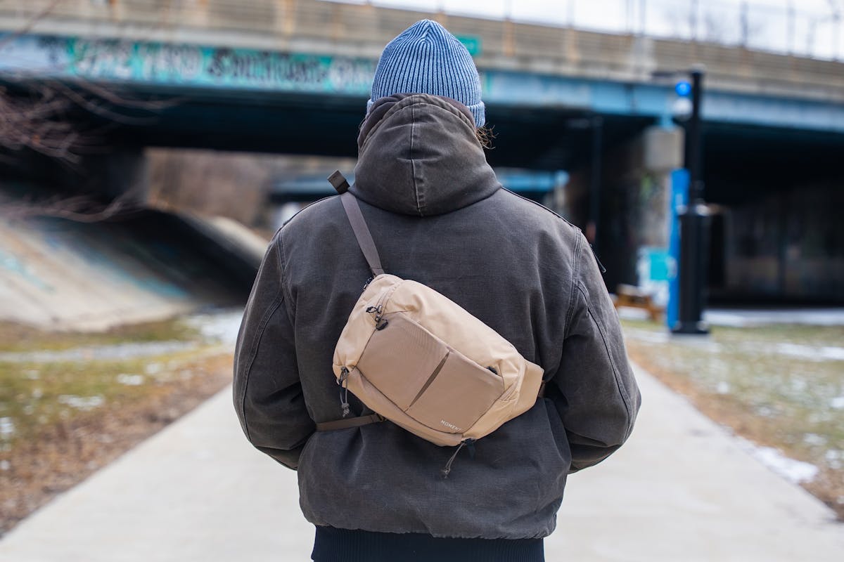 Moment Balance 7L Camera Sling Back