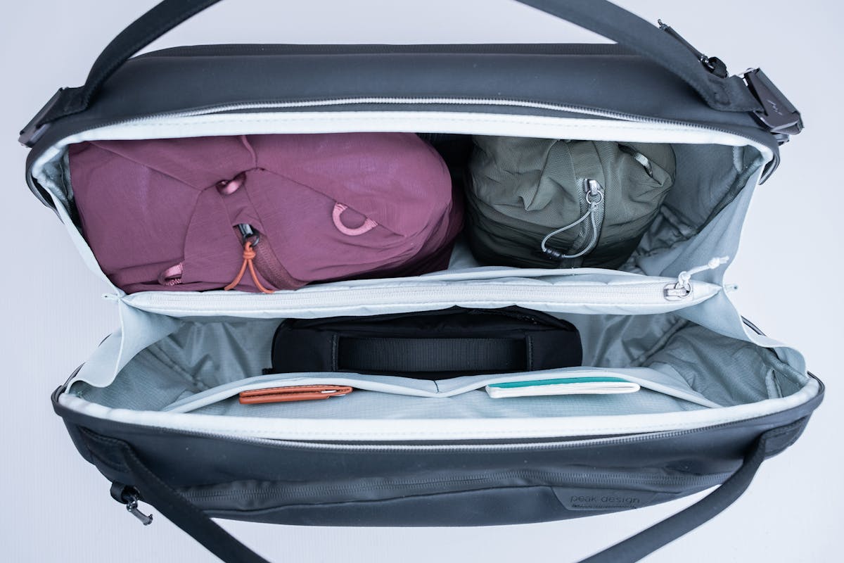 Peak Design Travel Weekender 25L Stuffed