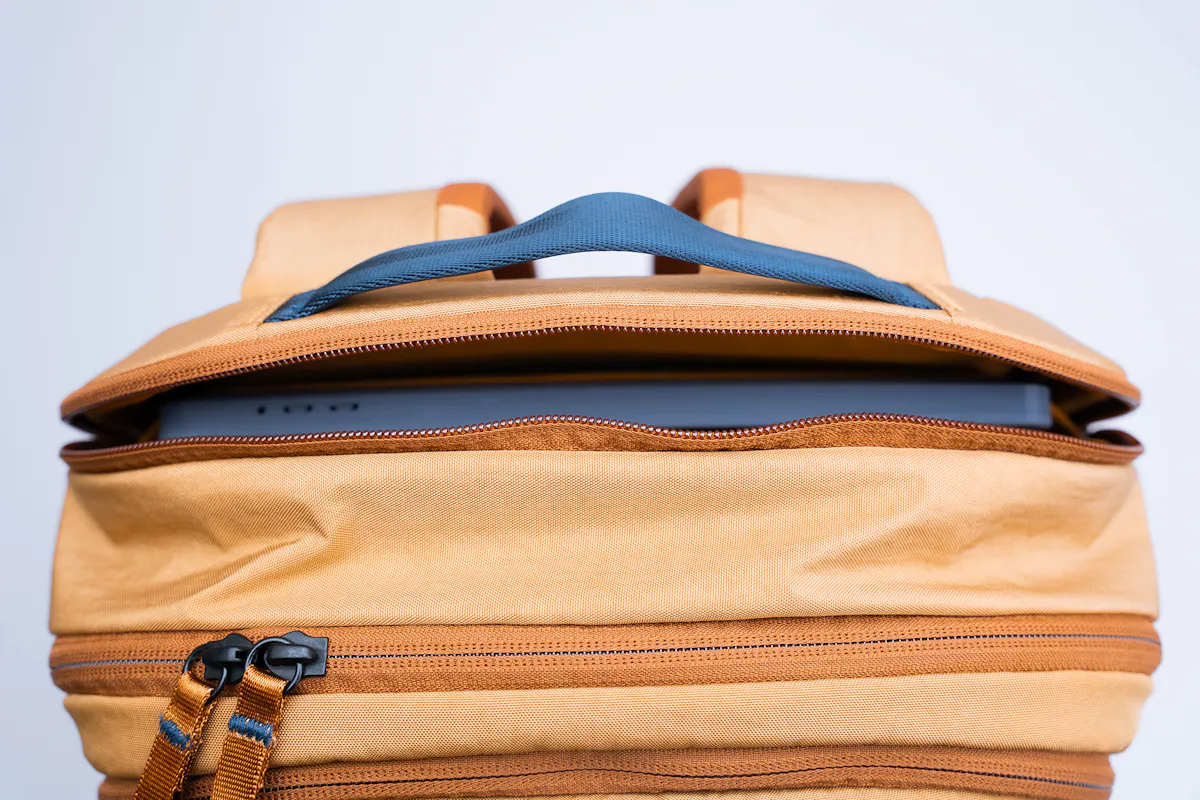 Pakt MODE Backpack 22L Laptop