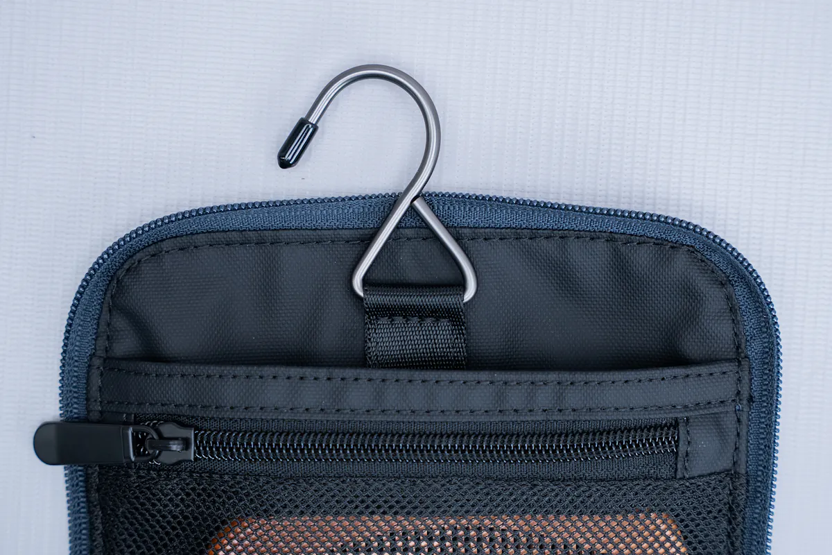 Quince Voyage Nylon Hanging Toiletry Case Hook