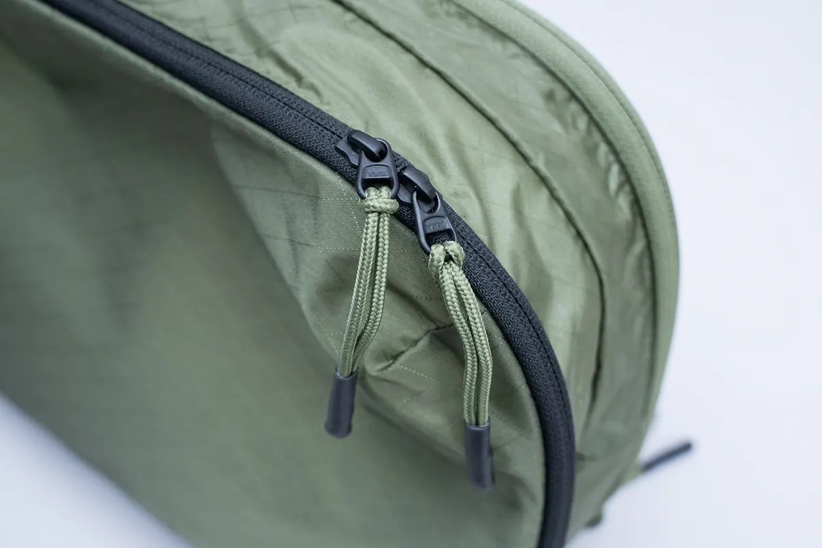 Thule clean:dirty packing cube Zipper