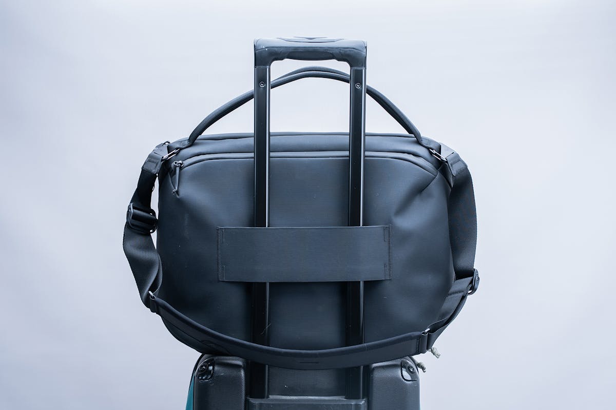 Peak Design Travel Weekender 25L Luggage