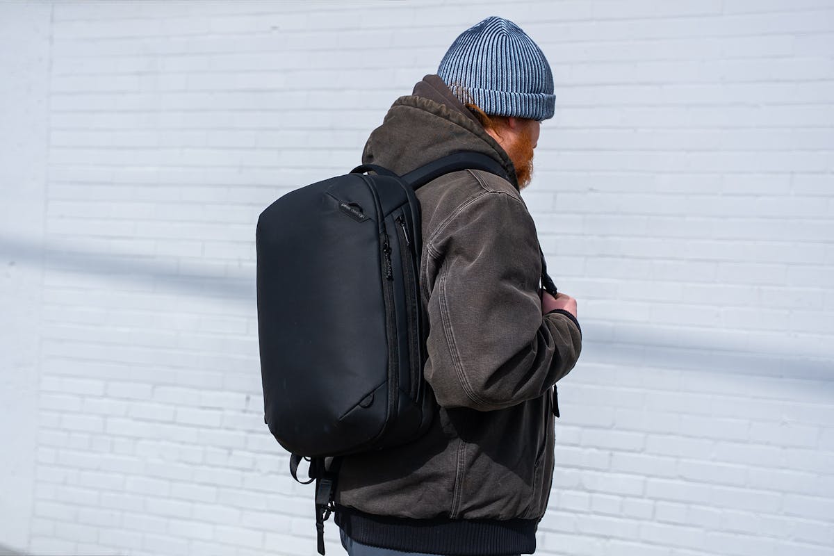 Peak Design Travel Backpack 20L One Shoulder