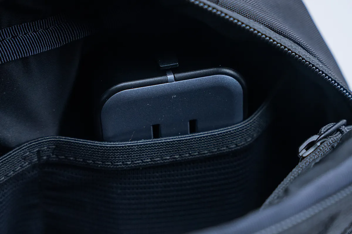 TESSAN Ultra Thin Universal Travel Adapter PD 20W Pouch