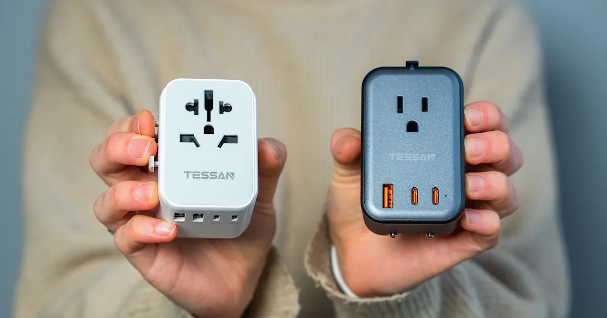 Ultrasmart Adapter TESSAN Ultra Thin Universal Travel Adapter PD 20W Review | Pack Hacker