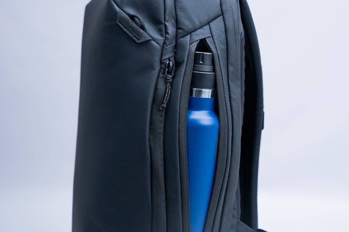 Peak Design Travel Backpack 20L Water Bottle