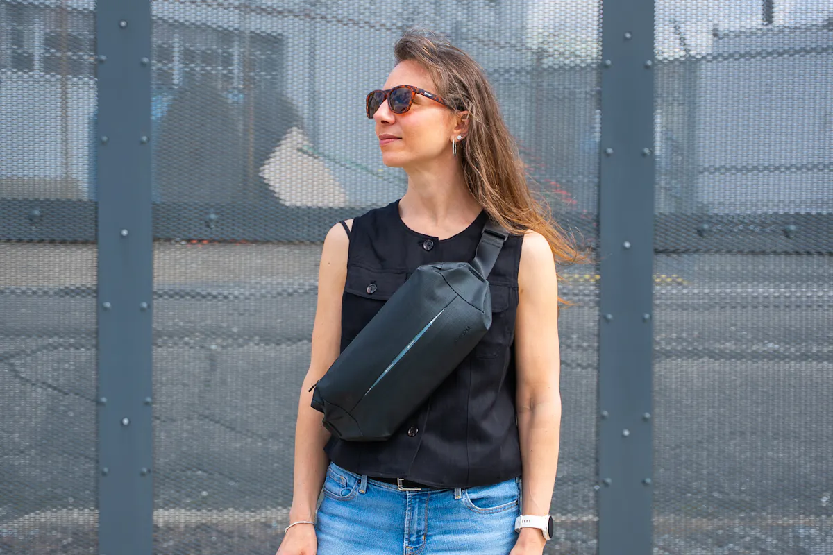 バッグ RE:FORM XB:01 CROSSBODY 3L RE:FORM XB:01 Crossbody 3L Review | Pack Hacker