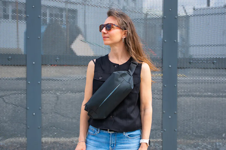 RE:FORM XB:01 Crossbody 3L Review | Pack Hacker
