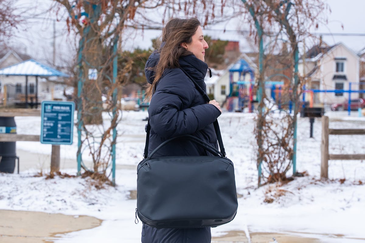 Peak Design Travel Weekender 25L Side Profile