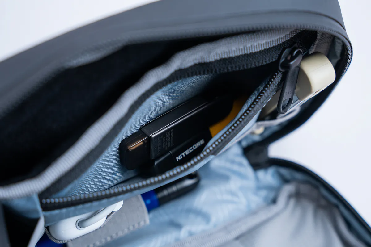 Sympl Tech Kit Zippered Pocket