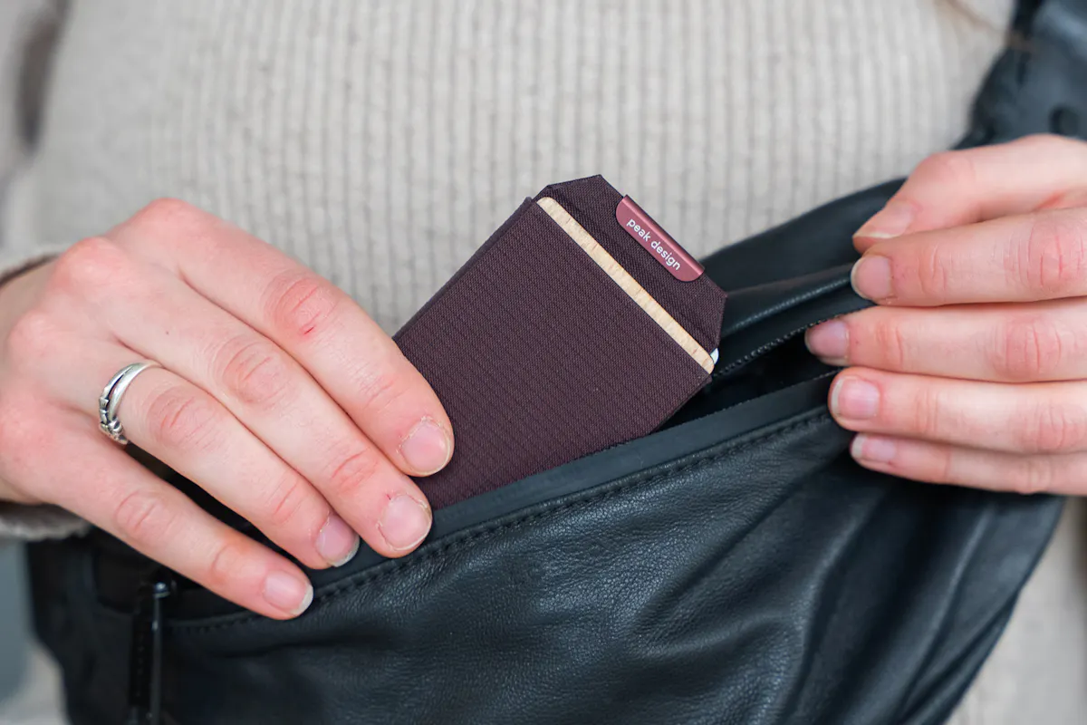 Peak Design Everyday Slim Wallet Sling
