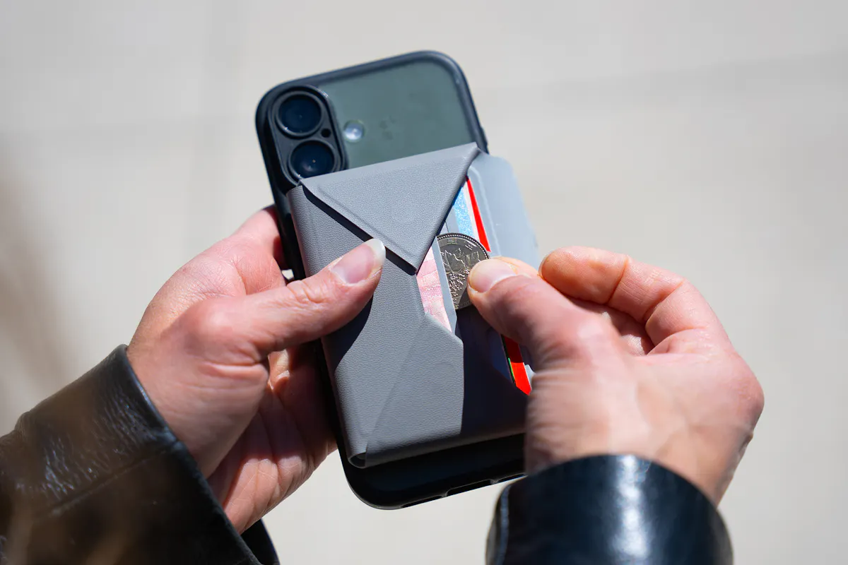 MOFT Snap Field Wallet Coin