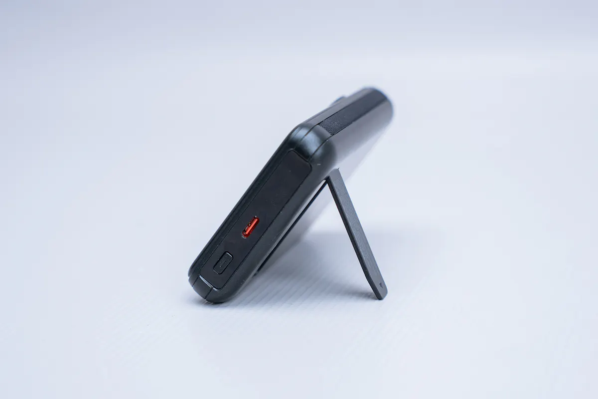 The Ridge Power Bank (10k mAh) Stand