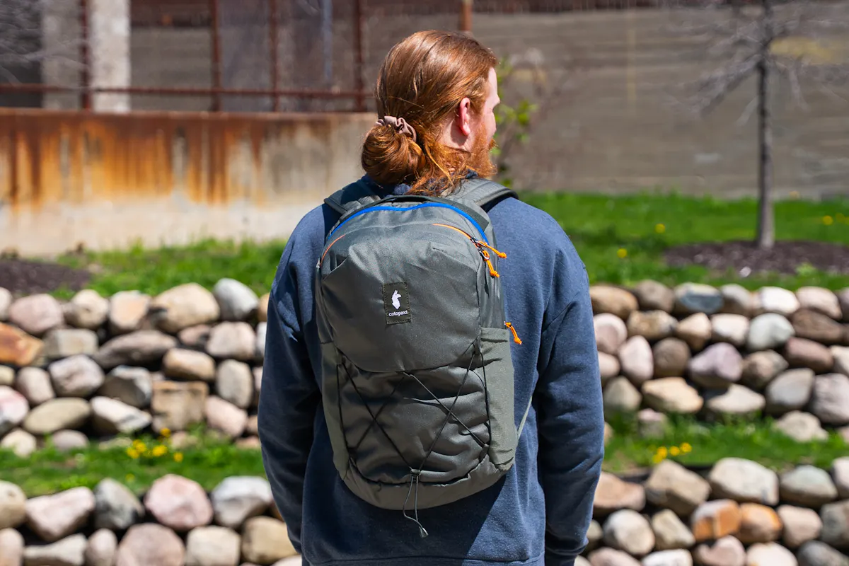 Cotopaxi Abierto 26L Daypack Back