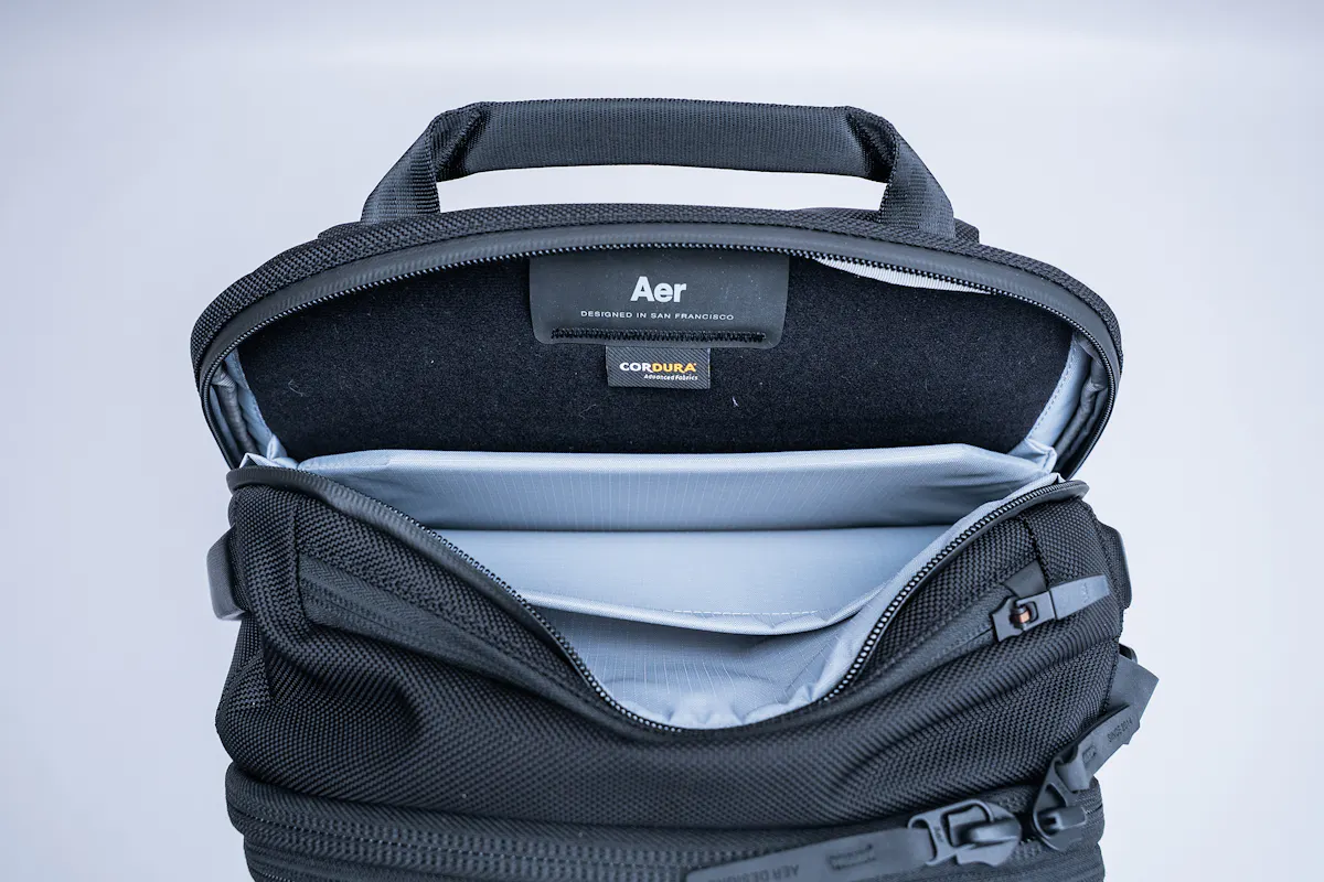 Aer City Pack Pro 2 20L Laptop Compartment